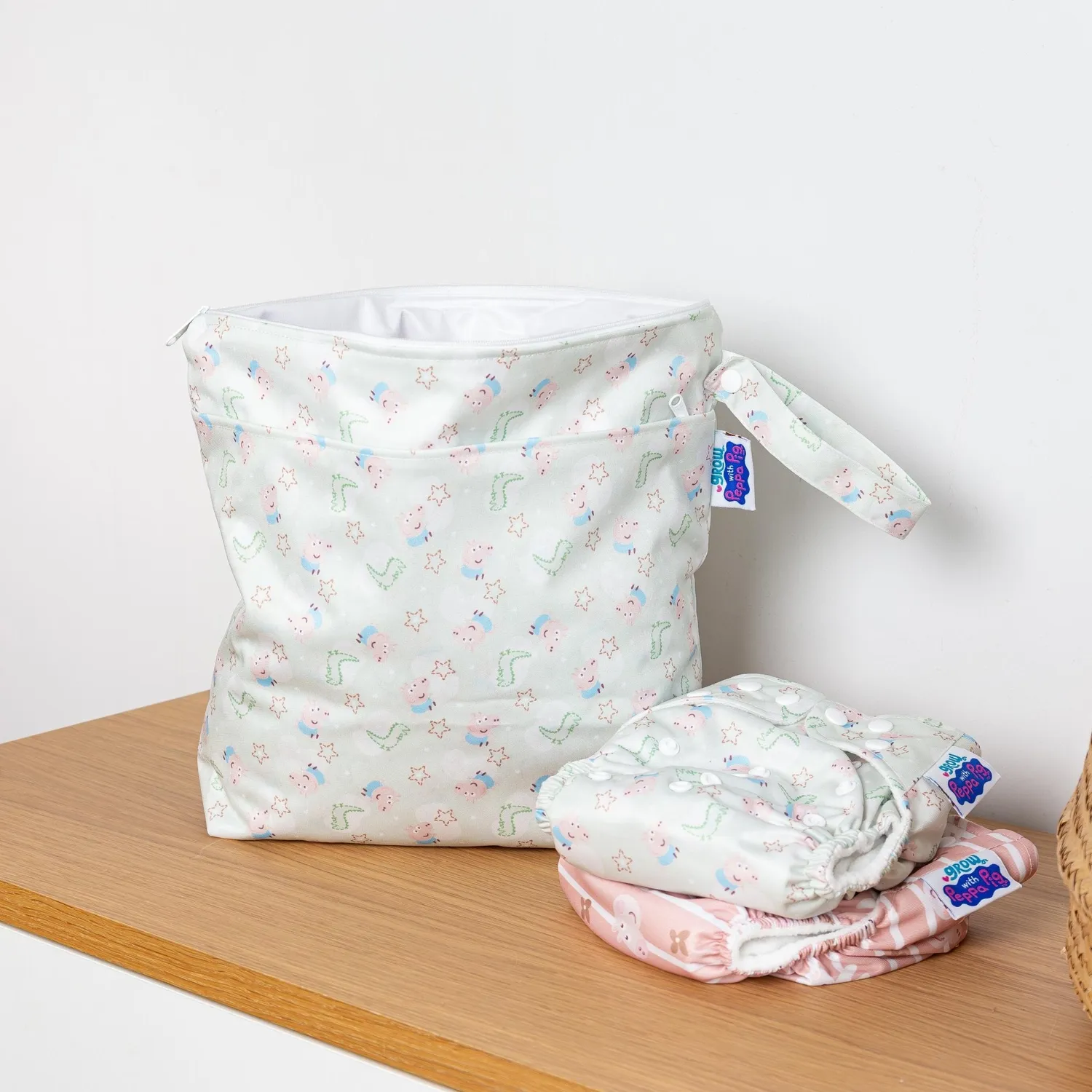 Modern Cloth Nappies Peppa Pig Grab & Go wetbag George Pig waterdicht