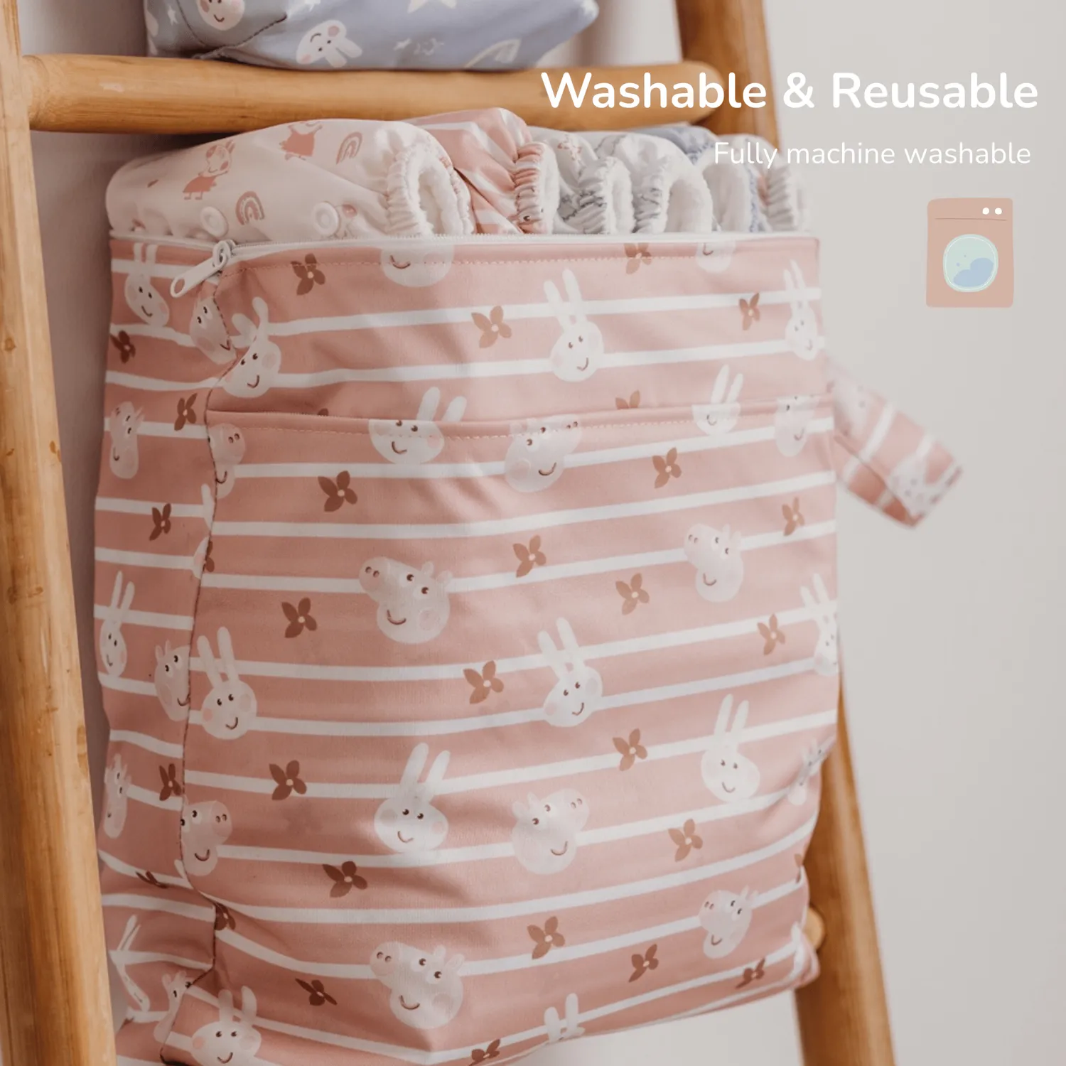 Modern Cloth Nappies Peppa Pig Grab & Go wetbag Moons & Stars waterdicht