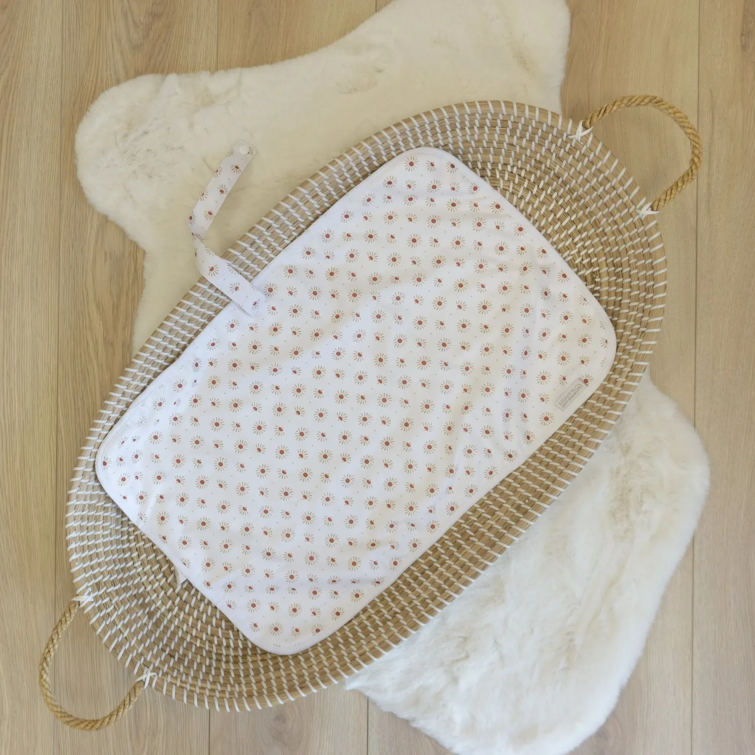 Modern Cloth Nappies Changing Mats Summer Solstice verschoonmat bamboe
