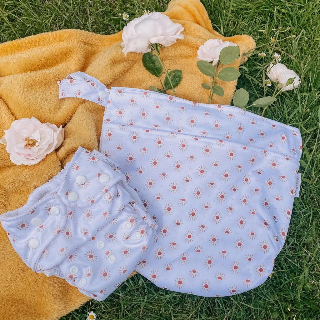 Modern Cloth Nappies Peppa Pig Grab & Go wetbag Moons & Stars waterdicht
