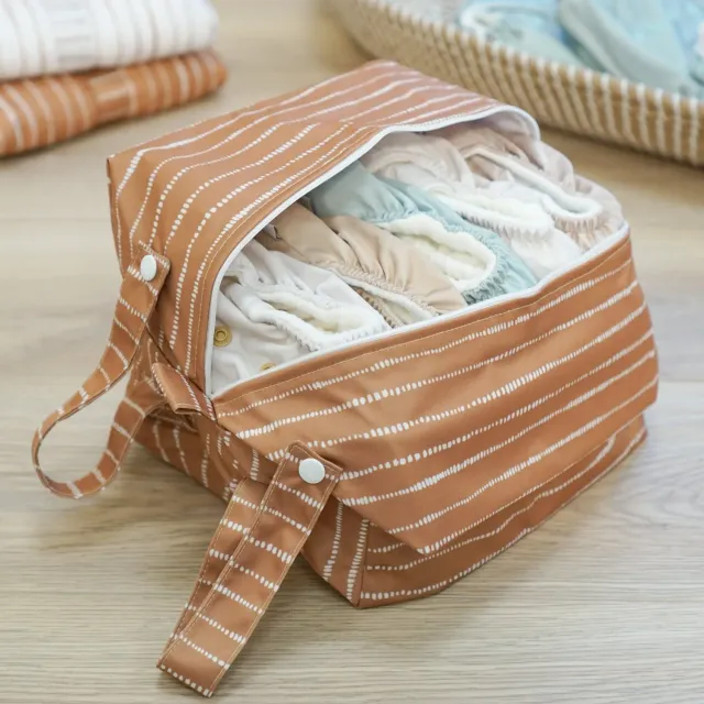 Modern Cloth Nappies Pod Dune Tan luierzak wit