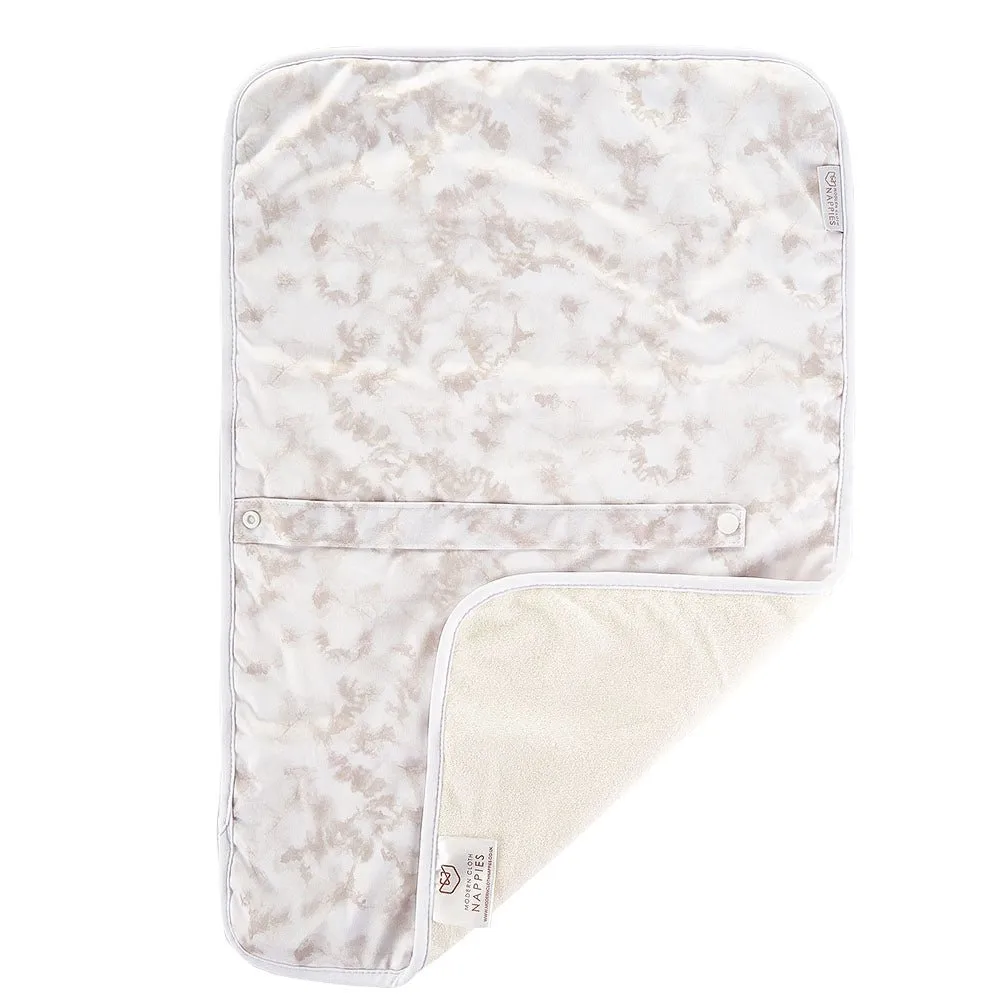 Modern Cloth Nappies Changing Mats Free Spirit verschoonmat 40x60 bamboe