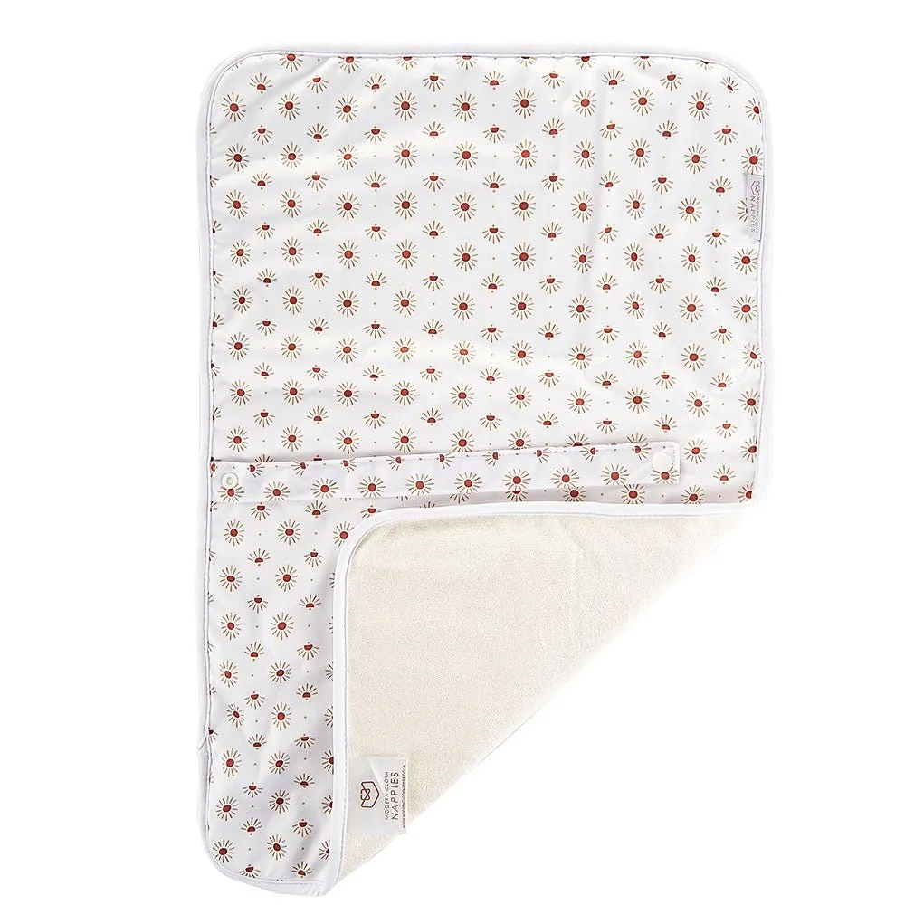 Modern Cloth Nappies Changing Mats Summer Solstice verschoonmat bamboe