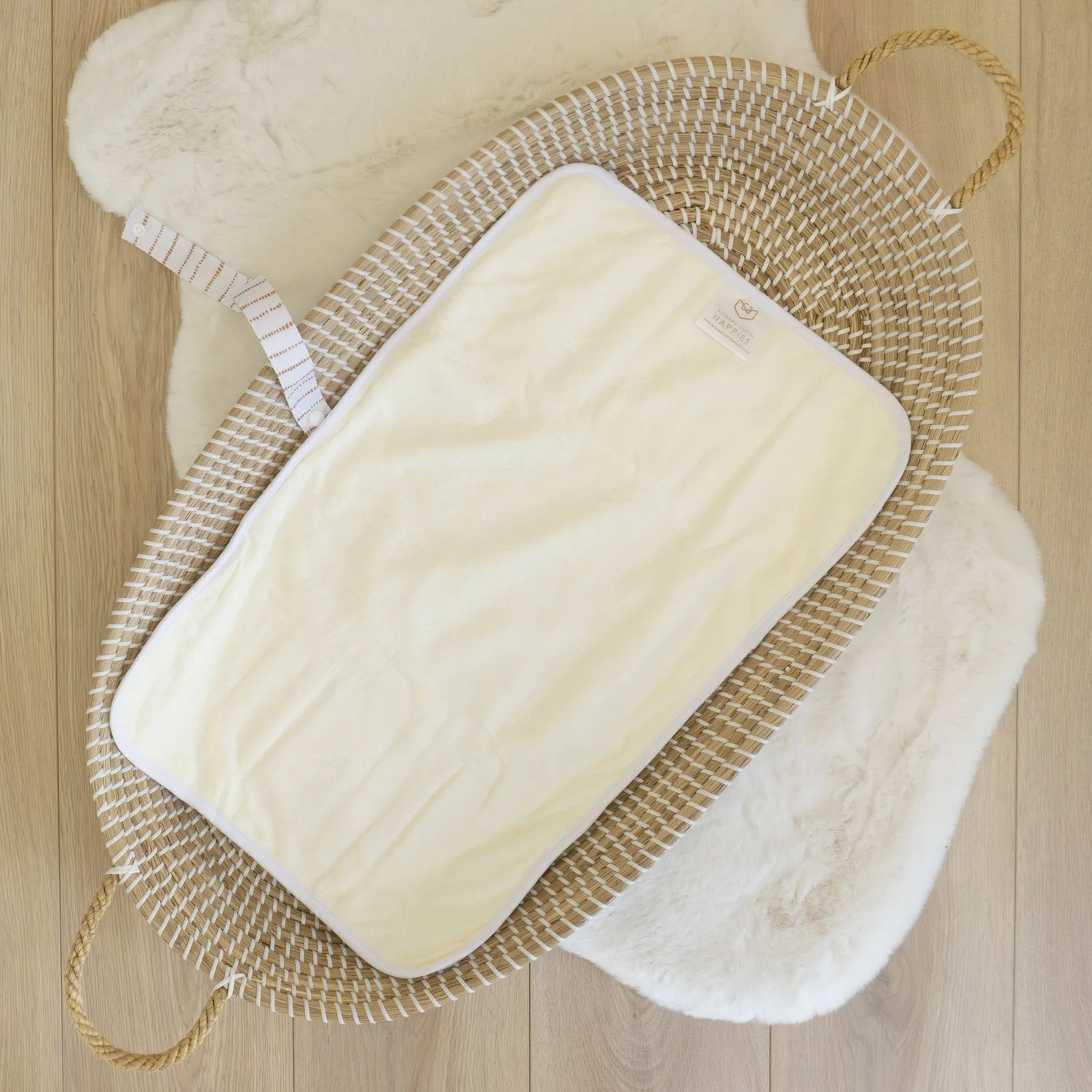 Modern Cloth Nappies Changing Mats Dune White verschoonmat bamboe