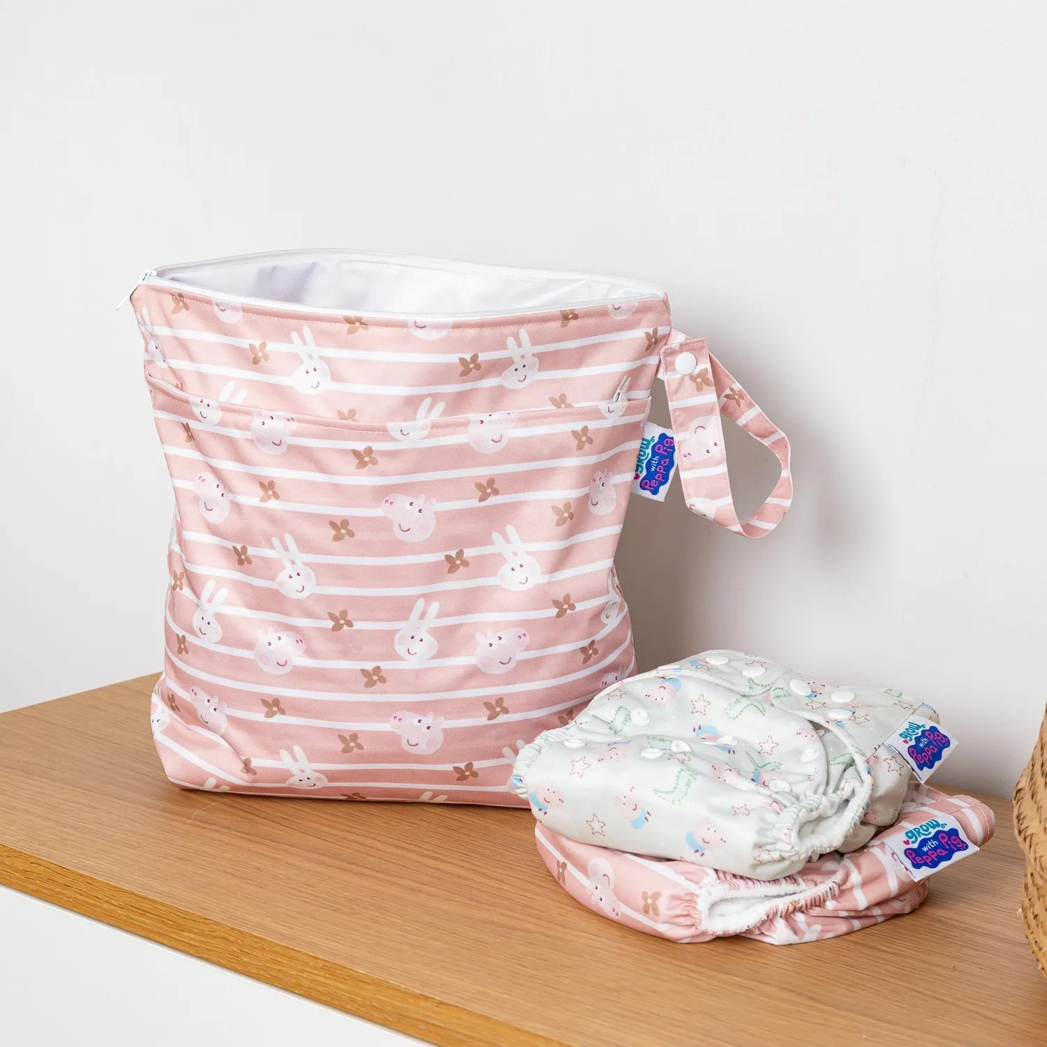 Modern Cloth Nappies Grab & Go wetbag Blush Stripe waterdicht