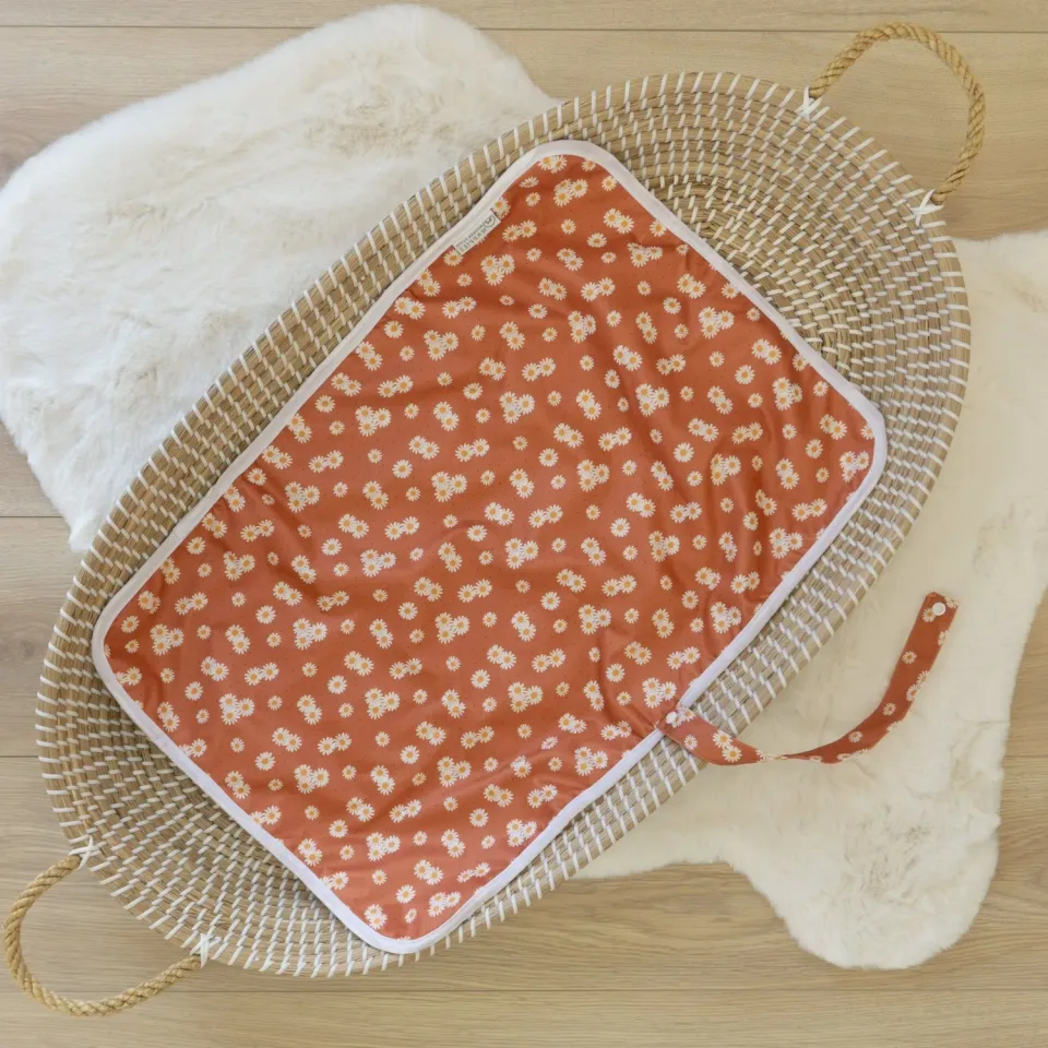 Modern Cloth Nappies Changing Mats Ditsy Daisy verschoonmat 40x60 bamboe