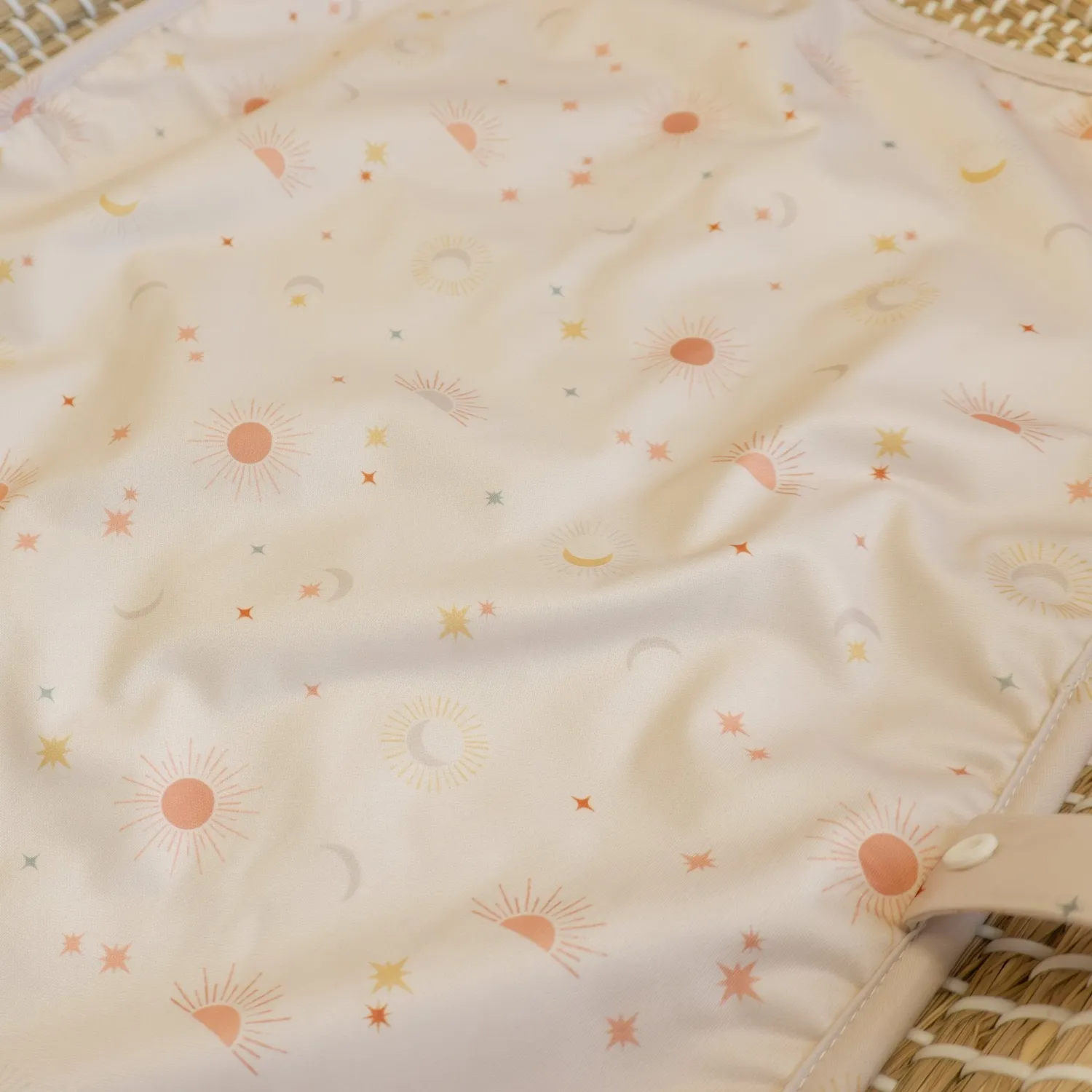 Modern Cloth Nappies Changing Mats Celestial verschoonmat bamboe