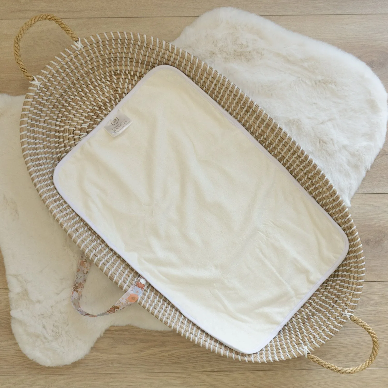 Modern Cloth Nappies Changing Mats Blissful Blossom verschoonmat 40x60